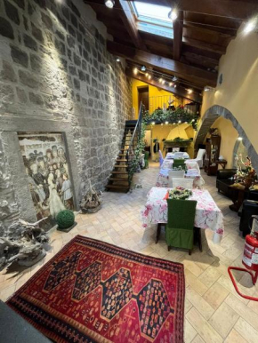 Гостиница B&B Medieval House  Витербо